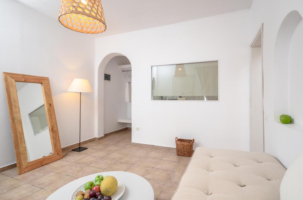 Akrolithos Apartment *